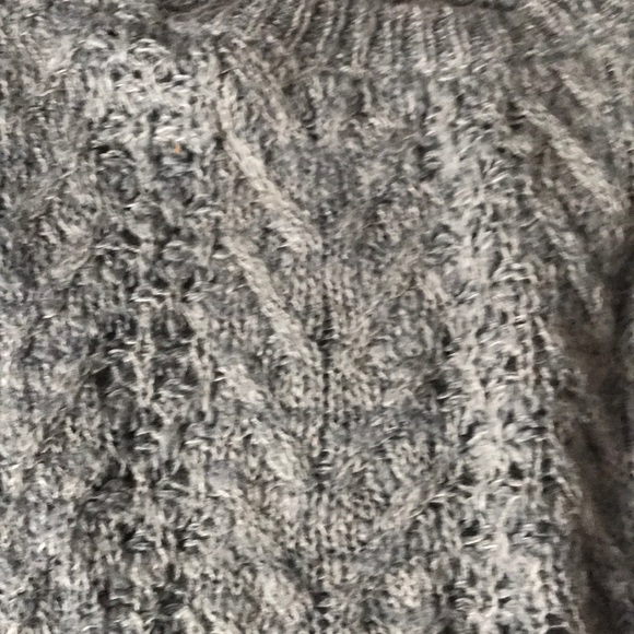 🎉3/$20🎉 Aeropostale knit sweater - Picture 2 of 2